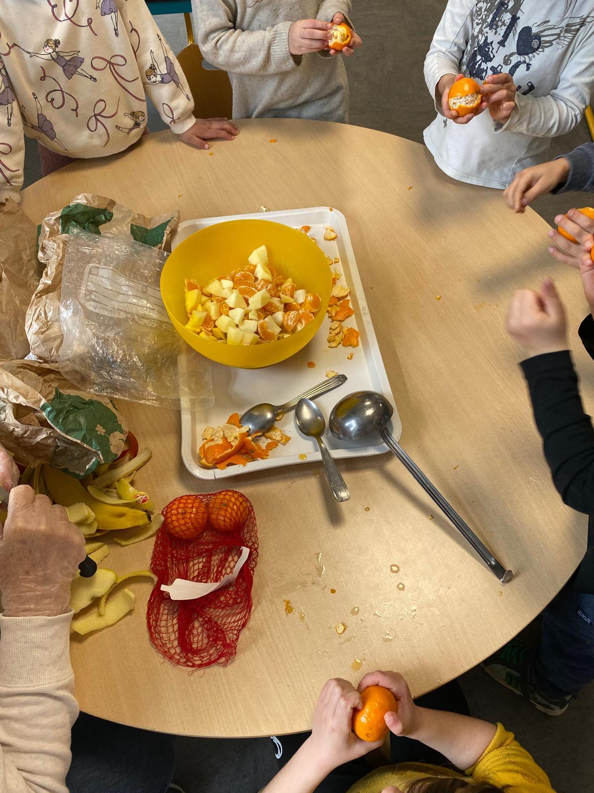 Projet avec l'association les Petits Frères - Atelier des senteurs